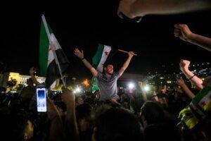 US lifts sanctions on Syria