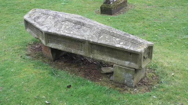Roman graves discovered UK