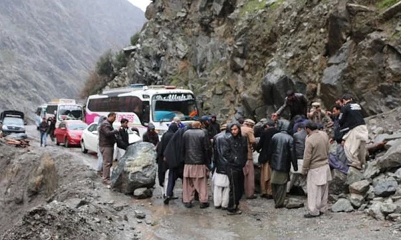 Karakoram Highway tourists robbed Skardu