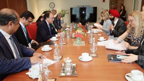 پاکستان اور ایشیائی ترقیاتی بینک کے درمیان تعاون مضبوط کرنے پر اتفاق