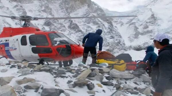 Everest climbing rescue scam Nepal