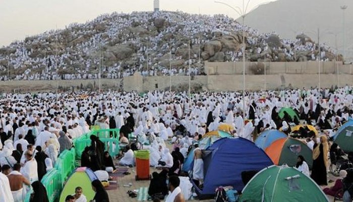 لبیک اللھم لبیک! مناسک حج کا آغازہوگیا، منیٰ میں خیموں کا شہرسج گیا