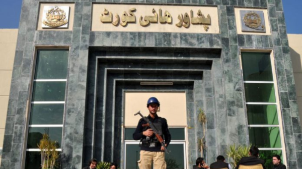 خیبرپختونخوا جل رہا ہے کوئی پوچھنے والا نہیں، چیف جسٹس ہائیکورٹ برہم