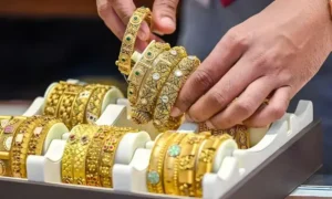 سونے کی قیمت میں بڑی کمی، فی تولہ 8 ہزار 600 روپے سستا