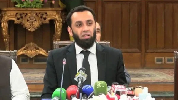 میڈیا انڈسٹری کو درپیش مالی مشکلات حل کریں گے ،عطا تارڑ