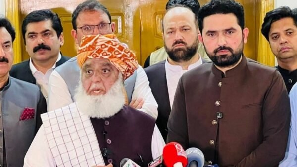 سہیل آفریدی کو بچانے کیلئے ڈاکٹر عباد، لطف الرحمن اور احمد کنڈی میدان میں آگئے