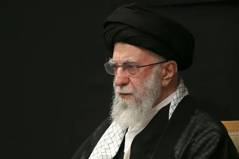 آیت اللہ خامنہ ای کی تدفین6 جولائی کو ہوگی، عام تعطیل اور یومِ سوگ کا اعلان