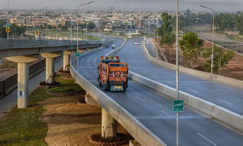 وفاقی ترقیاتی پروگرام کے اخراجات 916.02ارب روپے تک پہنچ گئے