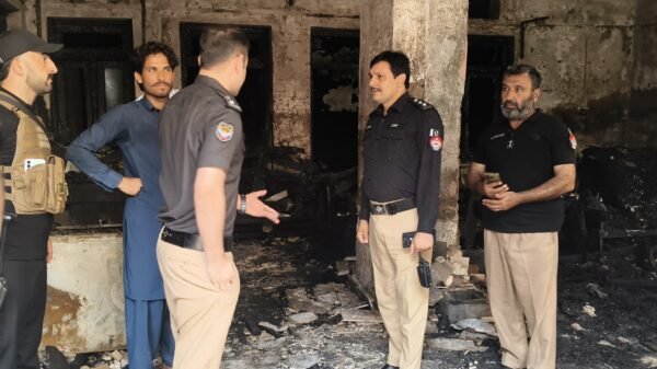 تہکال پایان میں آتشزدگی، میاں بیوی اور چار بچے جاں بحق