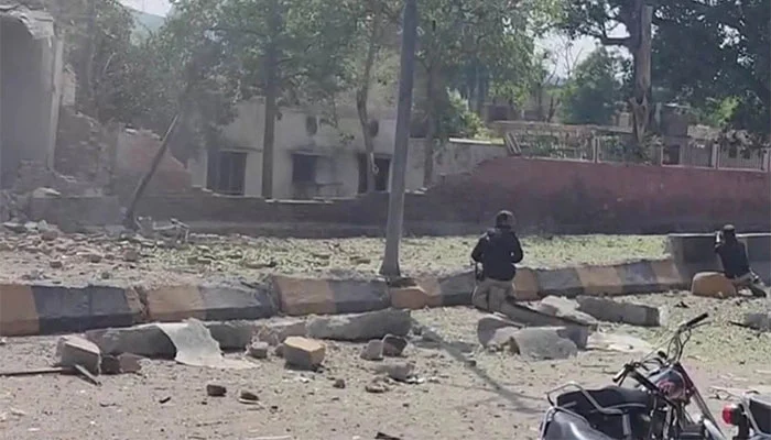 کوہاٹ پولیس لائن دھماکے میں 869 کلو بارود استعمال ہونے کا انکشاف