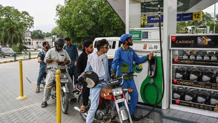 پیٹرولیم ڈیلرز نے ریلیف سیکم پر پیٹرول دینے سے انکار کردیا