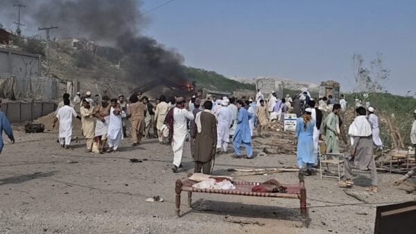 ڈیرہ اسماعیل خان میں دھماکہ، 11 افراد جاں بحق، 30 زخمی