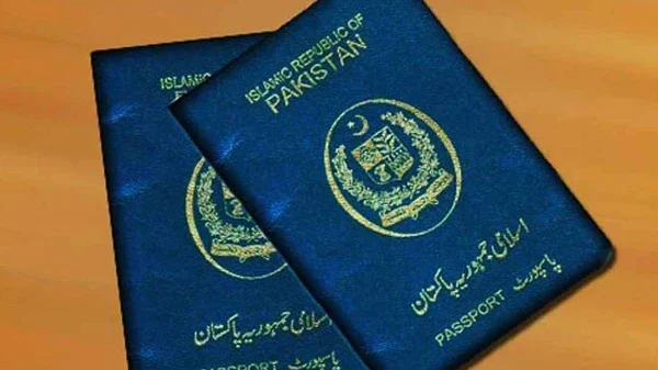 ملک میں سب سے زیادہ بلیو پاسپورٹس بیورو کریٹس کے ہیں، طلال چوہدری