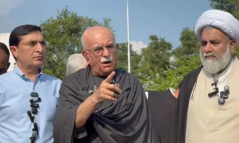 خیبر پختو نخوا میں غیر ائینی گورنر راج لگا کر جمہوریت کو بلڈوز کیا گیا ،محمود اچکزئی