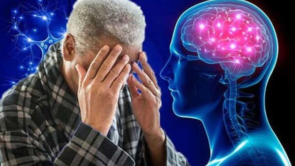 کام کی کارکردگی میں مسلسل کمی ڈیمینشیا کی پہلی علامت