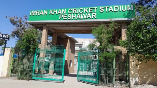 عمران خان سٹیڈیم کا نام دوبارہ ارباب نیاز سٹیڈیم رکھنے پر غور