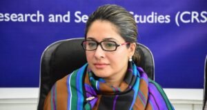 منتخب حکومت پر گورنر راج نافذ کرنا غیر آئینی ہے،شاندانہ گلزار
