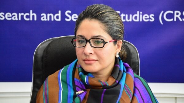 منتخب حکومت پر گورنر راج نافذ کرنا غیر آئینی ہے،شاندانہ گلزار