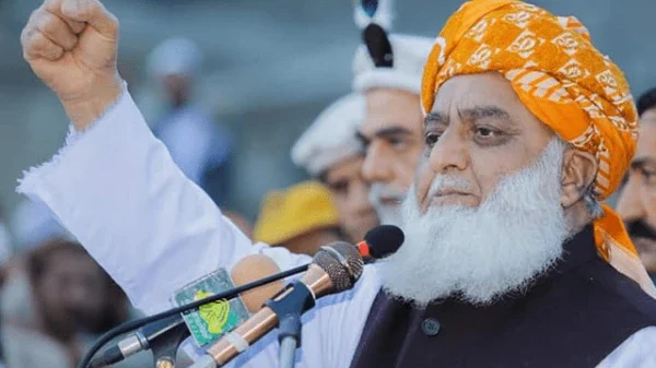 حکومت ٹکر لے رہی ہے تو ہم بھی تیار ہیں، مولانا فضل الرحمن