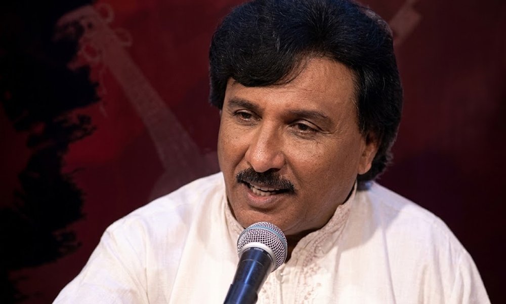 پشتو گلوکار حاجی گلریز تبسم طویل علالت کے بعد انتقال کر گئے